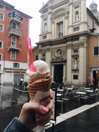 Cinnamon and speculoos gelato (not the only cone I ate that day)